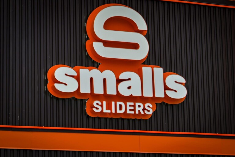 small burger 2 768x512